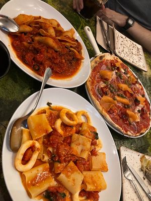  at Pizzi & Dixie in Madrid