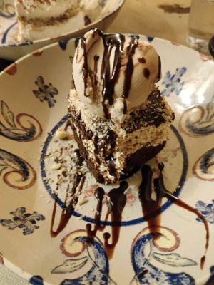  at Pizzi & Dixie in Madrid