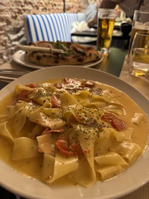   at Pizzi & Dixie in Madrid