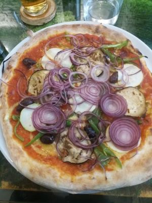 Hortelana pizza at Pizzi & Dixie in Madrid