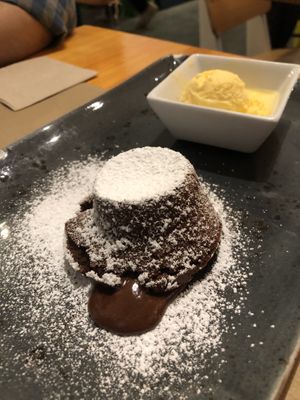 Coulant  at Pizzi & Dixie in Madrid