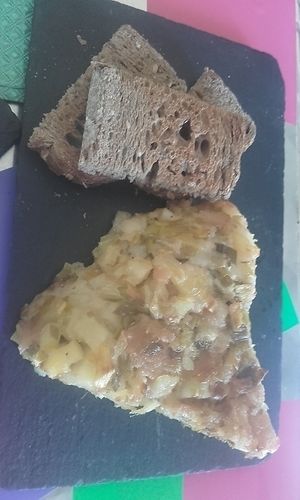 Super tasty vegan Spanish omelette at NTK La Taska de N in Madrid