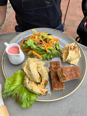 I mean, tell me this isn’t gorgeous 😍 at Vegan Agrivilla I Pini in San Gimignano