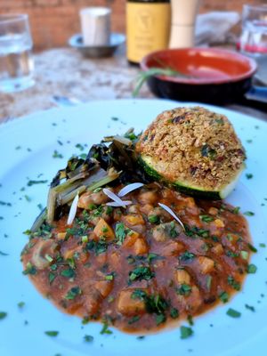 Dinner at Vegan Agrivilla I Pini in San Gimignano