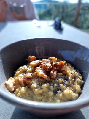 Porridge for breakfast at Vegan Agrivilla I Pini in San Gimignano