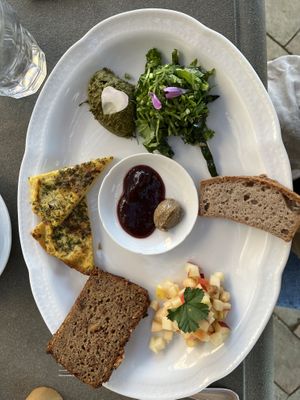 Breakfast  at Vegan Agrivilla I Pini in San Gimignano