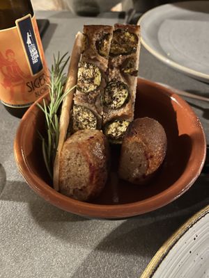 House made breads  at Vegan Agrivilla I Pini in San Gimignano