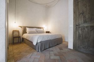 Organic bedroom in San Gimignano at Vegan Agrivilla I Pini in San Gimignano