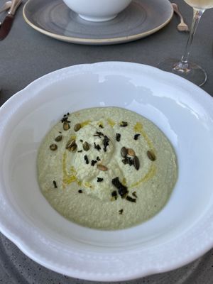 Gazpacho 🥒🍅🌻 at Vegan Agrivilla I Pini in San Gimignano