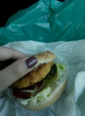 Falafel burger  at Bar Meeting in Sorrento
