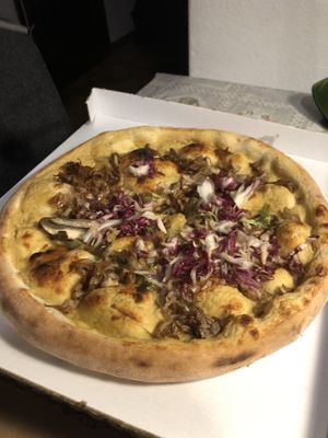 sempre una garanzia! Toscana (senza olive che non mi piacciono)  at La Taverna di Pulcinella in Pisa