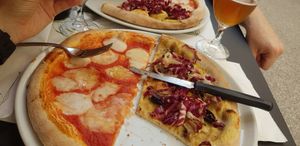 4 cheese and toscana pizza at La Taverna di Pulcinella in Pisa