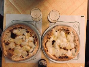 four cheese and beer at La Taverna di Pulcinella in Pisa