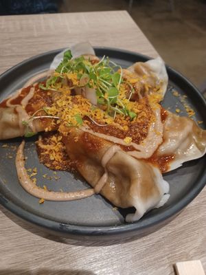 Dumplings de shitake at Beyond Sushi in New York City