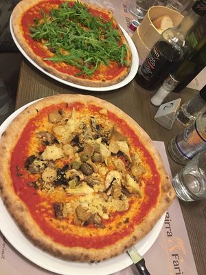vegan pizza at Birra & Farina in Castelletto Sopra Ticino