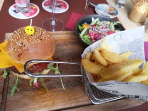 vegan burger at Grand Café Industrie in Leuven