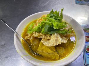 Rice noodle curry   at Chi Cu in Ho Chi Minh City