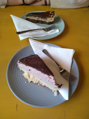 So delicious vegan cakes 🤤 at LYR Speciality Coffee and Food in Pecs