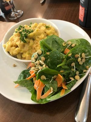 Mac and cheese at Vinnie's Eatery in Cheltenham