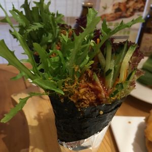 手卷 temaki at Zǎozǐ Shù - Vegetarian Life Style in Zhoushan