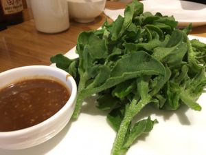 冰珠嫩叶 ice plant vegetable with dipping sauce at Zǎozǐ Shù - Vegetarian Life Style in Zhoushan