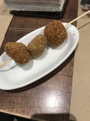 Croquetas veganas at Cerveceria Victoria in A Coruna
