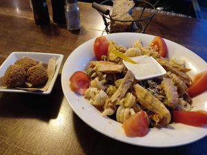 Caesar's salad + croquettes at Cerveceria Victoria in A Coruna
