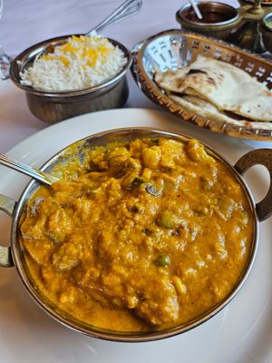 Veggie Korma made vegan at Lal Mirch Indian Restaurant in Agoura Hills