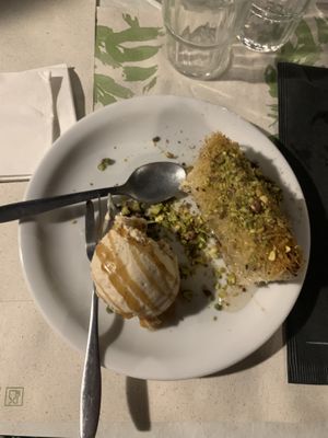 Kantaifi et glace vegan au caramel  at Talos Restaurant in Crete