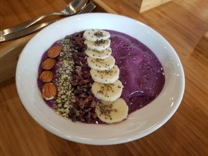 Veganized berry smoothie bowl (soy milk, no granola) at Bottle & Bowl in Seogwipo