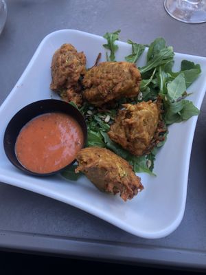 Pakora starter with spicy tomato sauce (from specials board)  at Les Mille Poetes in Narbonne