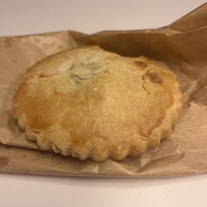 Almond cookie   at More Pastry in Delft