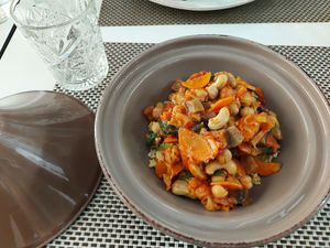 Garbanzo Tangine at Local - Your Healthy Kitchen in Cascais