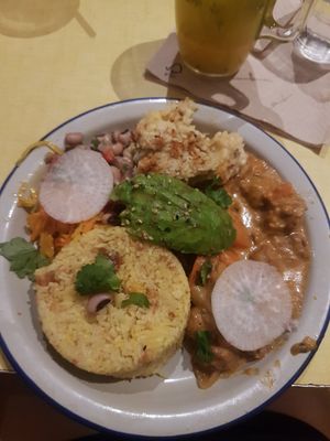 Bol chaud at Jah Jah in Paris