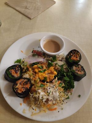 "Bol Cru" at Jah Jah in Paris