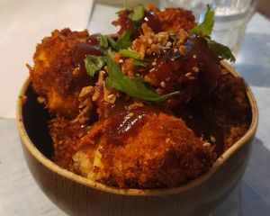Bbq cauliflower wings at Jah Jah in Paris