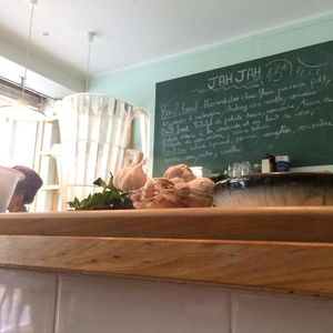 Bowls of the day at Jah Jah in Paris