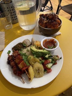 Plate of the day and cauliflower wings  at Jah Jah in Paris