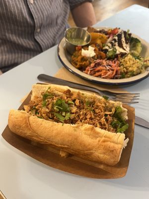 Hot Dog   at Jah Jah in Paris