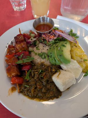 Mixed plate at Jah Jah in Paris