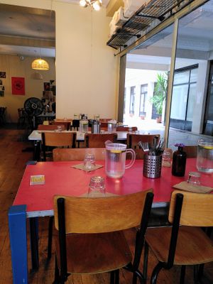 Eat-in space at Jah Jah in Paris