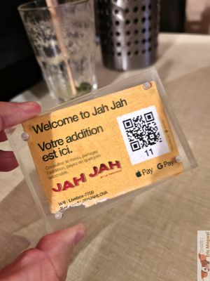 Bills on line at Jah Jah in Paris