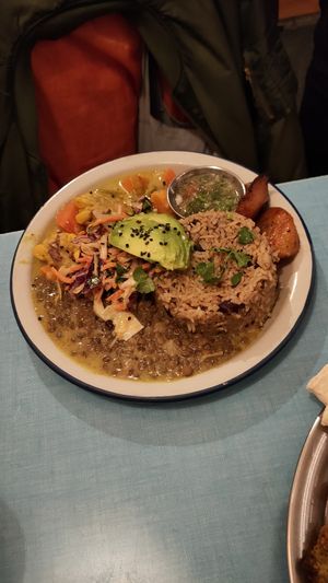 Bol chaud/hot plate at Jah Jah in Paris