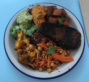 Bol froid at Jah Jah in Paris