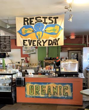 ✊🏻 at Cafe Evolution in Florence