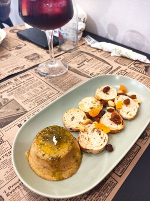 Cheese starter at El Enano Verde in Torremolinos