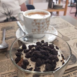 Coffee with Oreo and Lotus tiramisú at El Enano Verde in Torremolinos