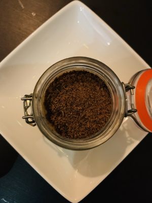 Crema de chocolate y anacardos con chips de chocolate  at El Enano Verde in Torremolinos