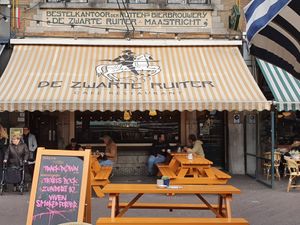 Exterior at De Zwarte Ruiter in The Hague