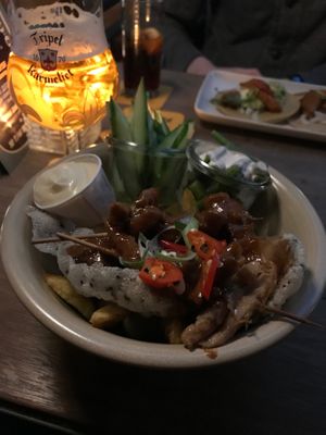 Vegan saté bowl at De Zwarte Ruiter in The Hague